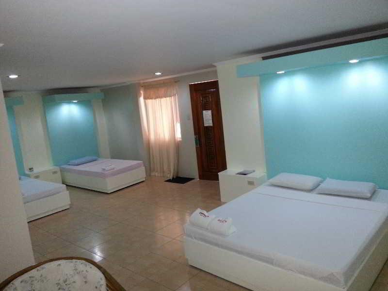 Queen\'S Beach Resort Manoc-Manoc Екстериор снимка